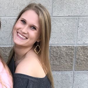 Meet your Posher, Sara